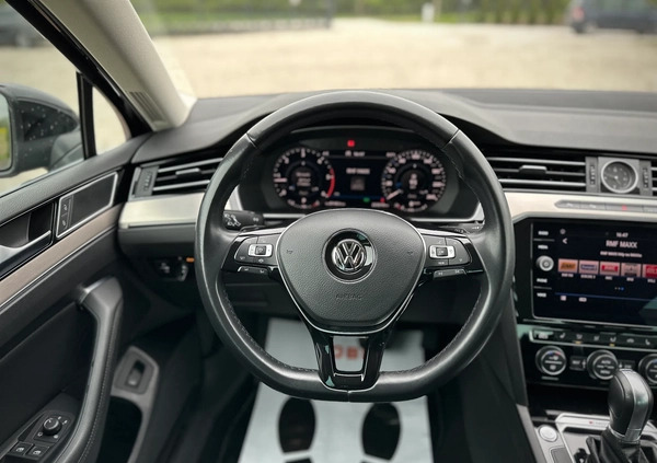 Volkswagen Passat cena 84700 przebieg: 222000, rok produkcji 2019 z Lubień Kujawski małe 562